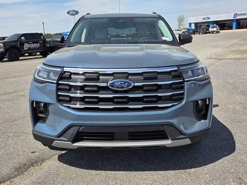 Vapor Blue Metallic 2026 Ford Explorer Active w/200A Pkg
