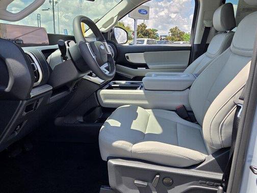 Glacier Gray Metallic Tri-Coat 2027 Ford Expedition Active