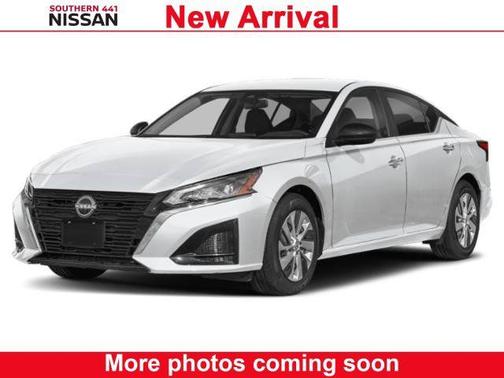 Glacier White 2025 Nissan Altima S