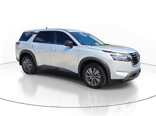 2024 Nissan Pathfinder S