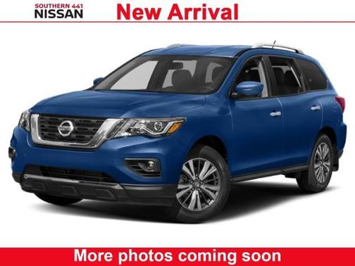 2020 Nissan Pathfinder SV