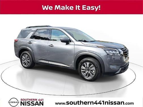 2024 Nissan Pathfinder SV