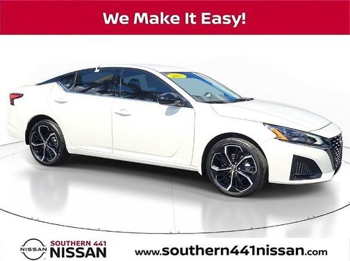 2025 Nissan Altima SR