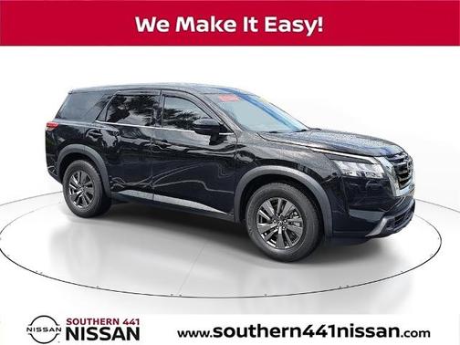 2022 Nissan Pathfinder S