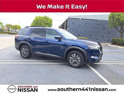 2024 Nissan Pathfinder SV