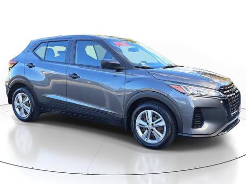 2022 Nissan Kicks S