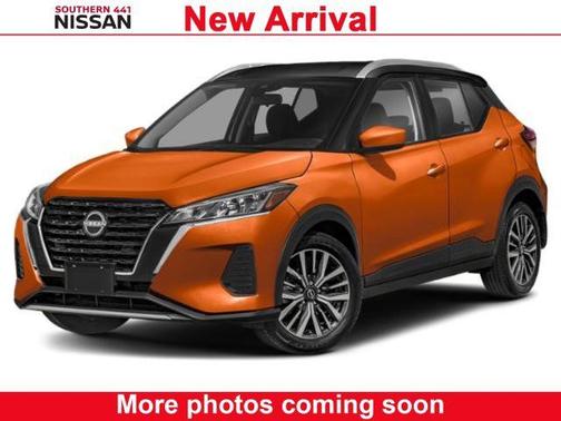 Monarch Orange / Super Black 2023 Nissan Kicks SV