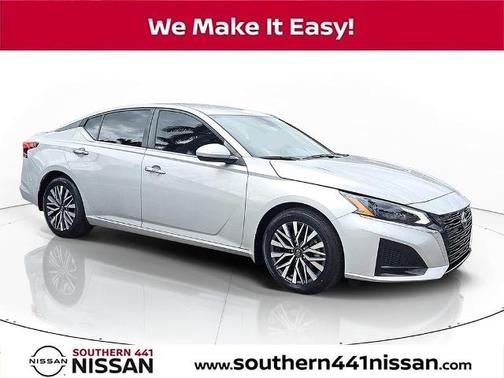 Brilliant Silver Metallic 2023 Nissan Altima 2.5 SV