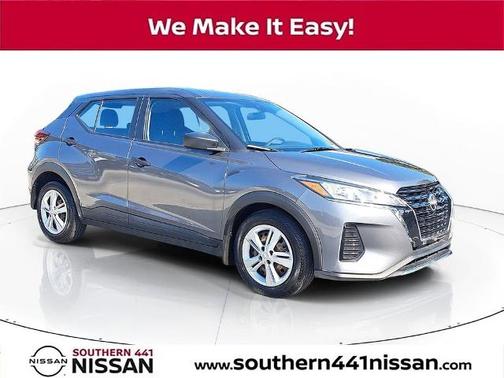 Gun Metallic 2023 Nissan Kicks S