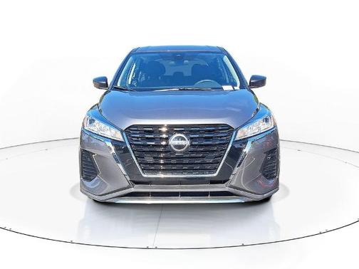 Gun Metallic 2023 Nissan Kicks S