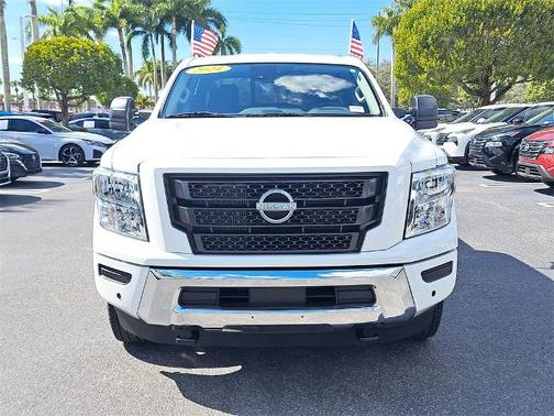 2024 Nissan Titan XD SV