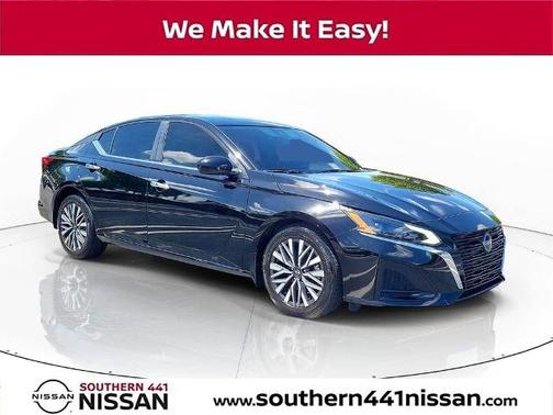 Black 2024 Nissan Altima 2.5 SV