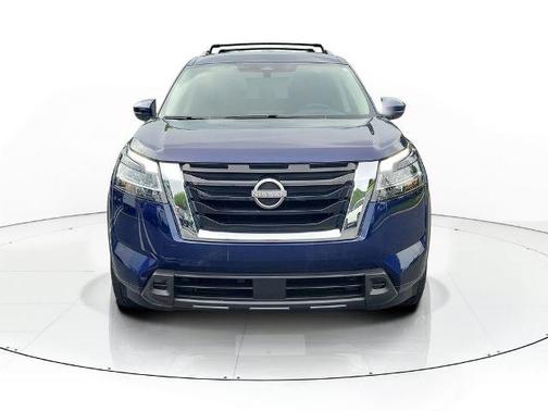 Deep Ocean Blue 2022 Nissan Pathfinder SV