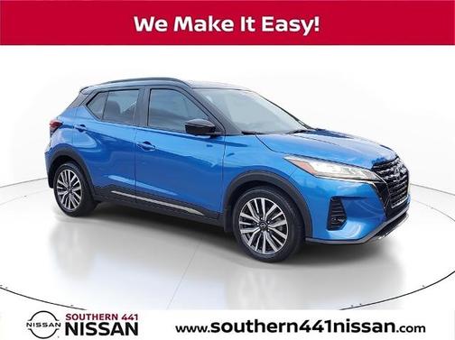 2023 Nissan Kicks SR