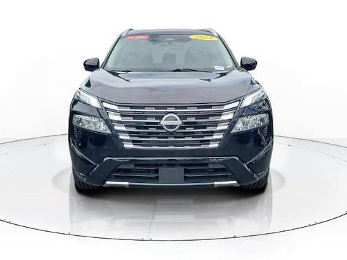 Black 2024 Nissan Rogue Platinum