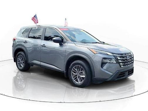 Gun Metallic 2024 Nissan Rogue S