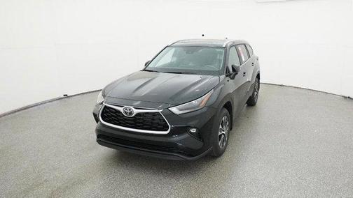 2025 Toyota Highlander XLE