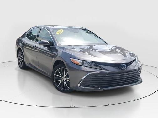 2024 Toyota Camry Hybrid XLE