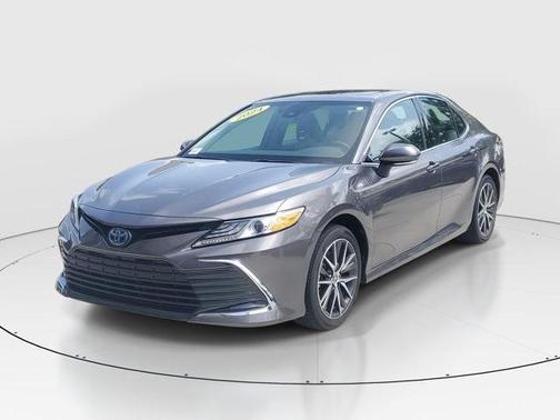 2024 Toyota Camry Hybrid XLE