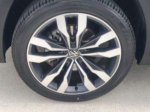 2022 Volkswagen Atlas 3.6L SE w/Technology