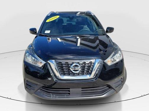 Super Black 2020 Nissan Kicks SV