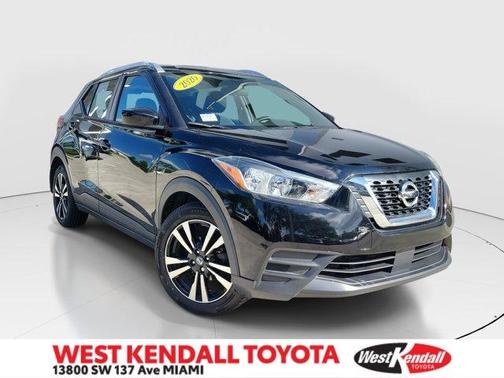 Super Black 2020 Nissan Kicks SV