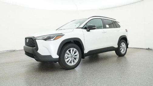 2025 Toyota Corolla Cross LE
