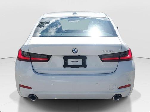 2025 BMW 330 i