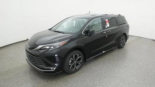 2025 Toyota Sienna Platinum 7 Passenger