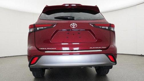 Pearl 2026 Toyota Highlander Platinum