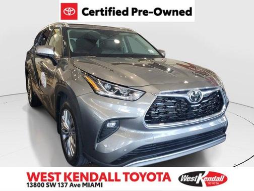 Magnetic Gray Metallic 2025 Toyota Highlander Platinum