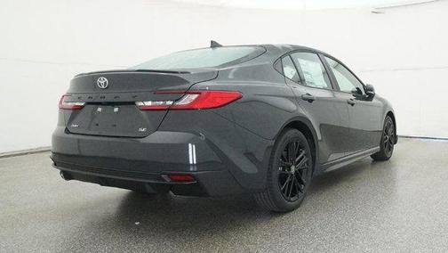 UNDERGROUND 2026 Toyota Camry SE