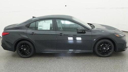 UNDERGROUND 2026 Toyota Camry SE
