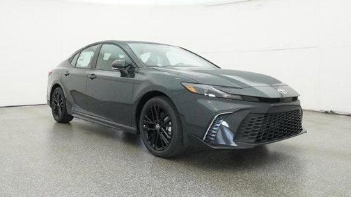 UNDERGROUND 2026 Toyota Camry SE