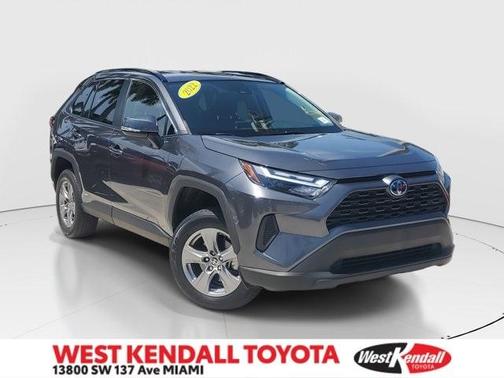2022 Toyota RAV4 Hybrid XLE