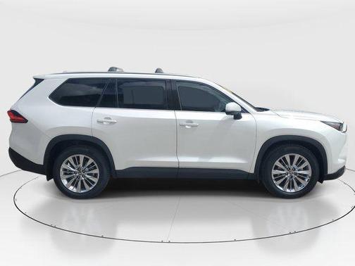 Pearl 2024 Toyota Grand Highlander
