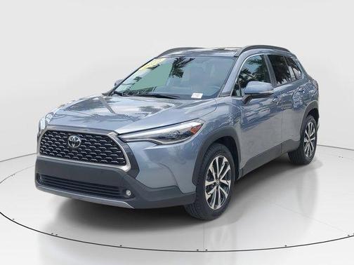 2022 Toyota Corolla Cross XLE