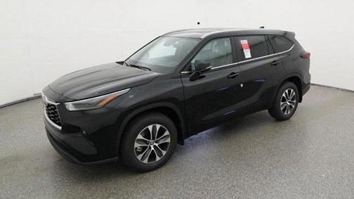 Midnight Black 2026 Toyota Highlander XLE
