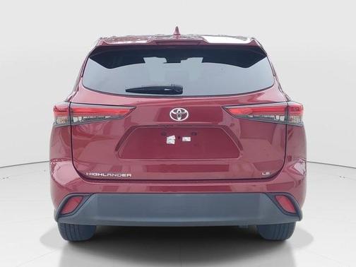 2021 Toyota Highlander LE