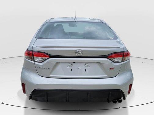 Classic Silver Metallic 2024 Toyota Corolla SE