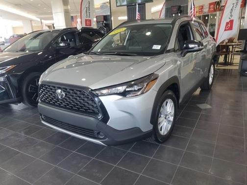 2025 Toyota Corolla Cross LE