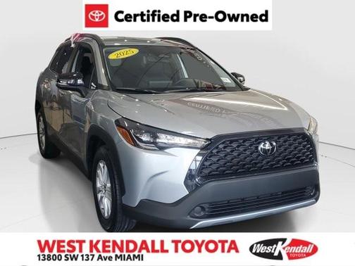 2025 Toyota Corolla Cross LE