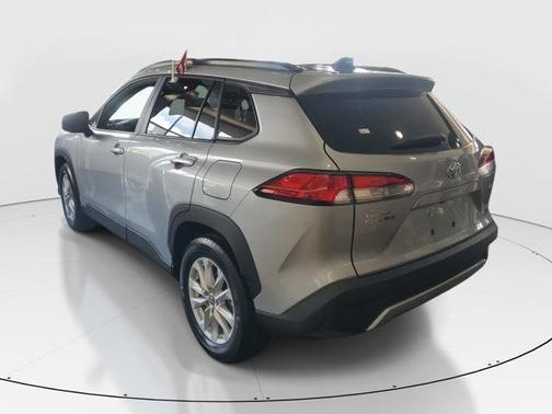 2025 Toyota Corolla Cross LE