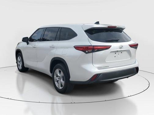 2022 Toyota Highlander L