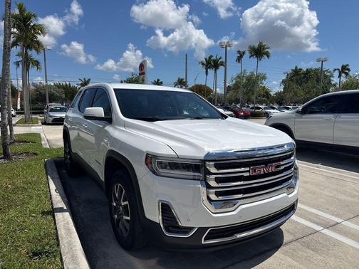 Summit White 2023 GMC Acadia SLE