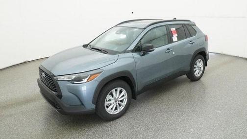 2025 Toyota Corolla Cross LE
