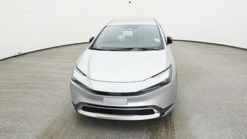 2025 Toyota Prius Plug-In Hybrid SE