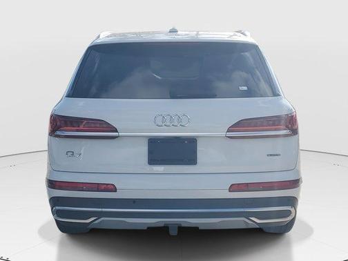 2021 Audi Q7 55 Premium Plus
