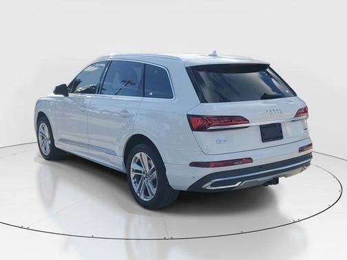 2021 Audi Q7 55 Premium Plus