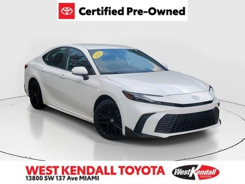 2025 Toyota Camry SE